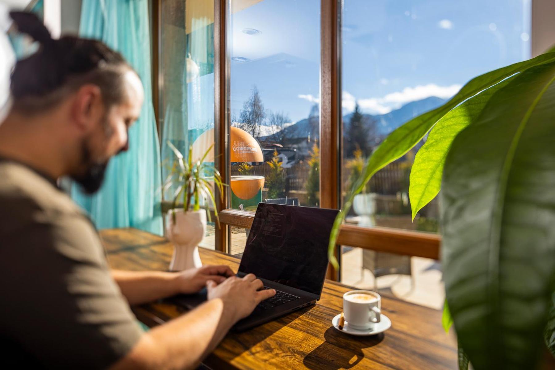 Coliving Bansko, The Social Hotel By Networking Premium Банско Экстерьер фото