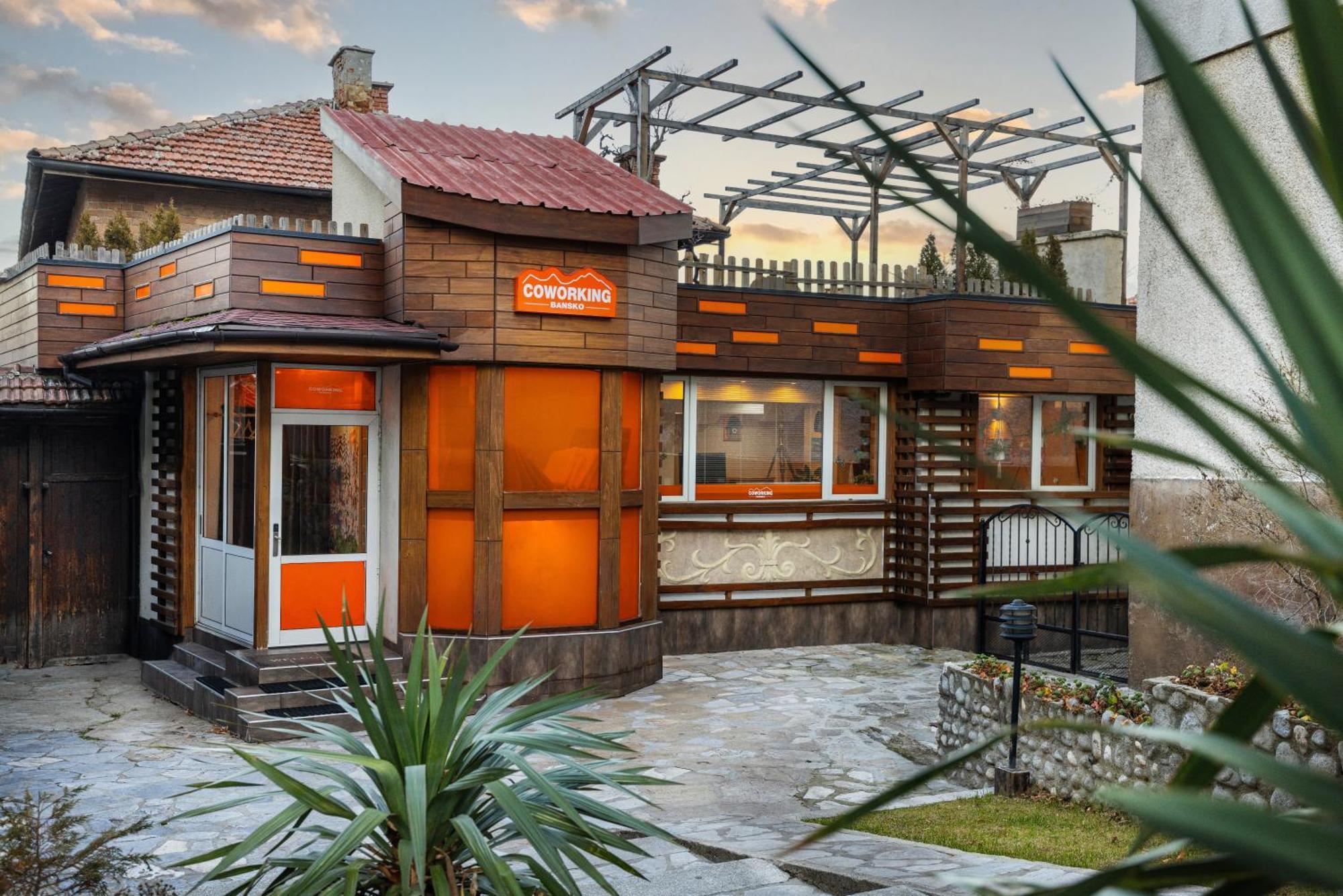 Coliving Bansko, The Social Hotel By Networking Premium Банско Экстерьер фото